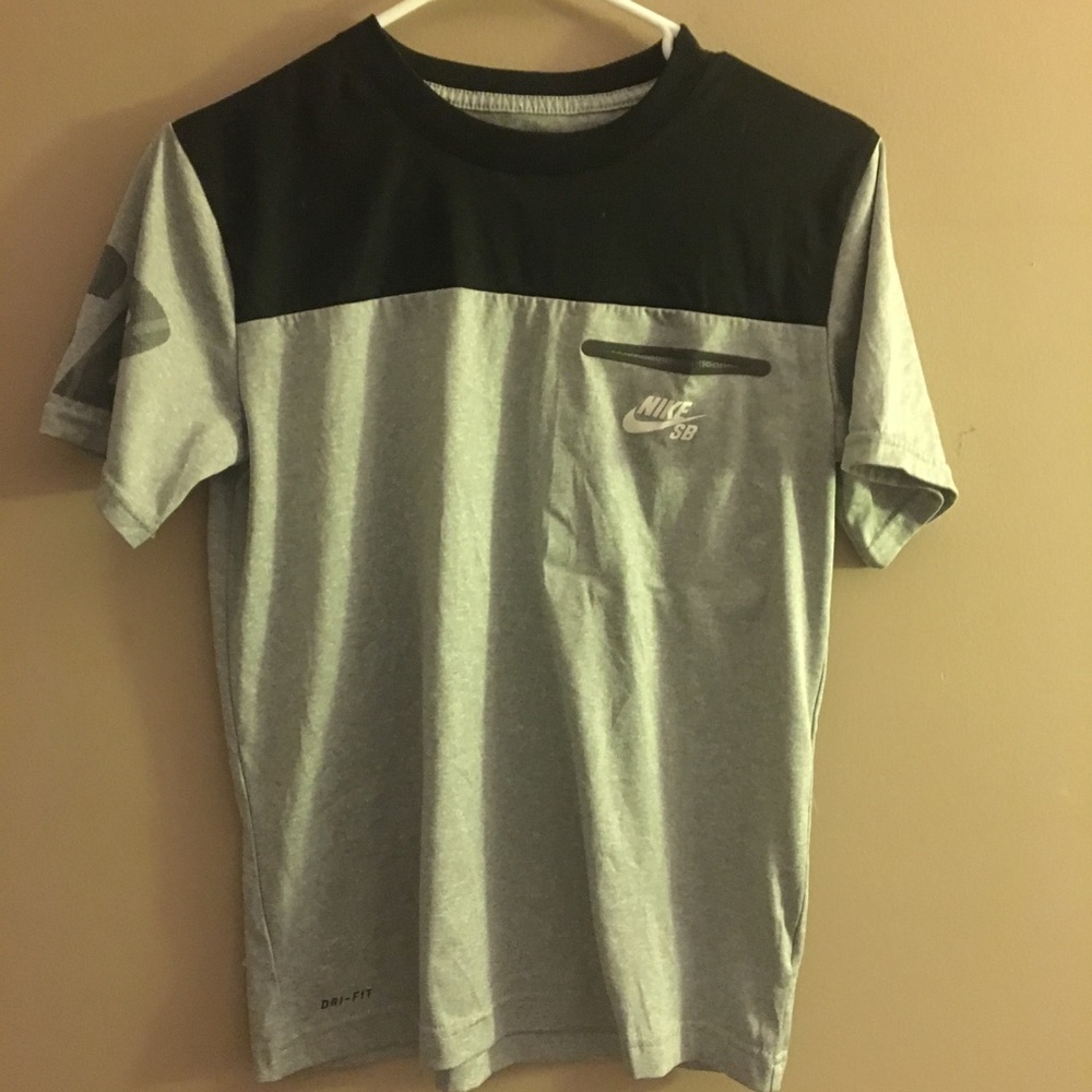 NIKE SB DRI-FIT TEE